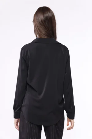CAMICIA monocolore a manica lunga con bottoncini interni e collettto alla francese