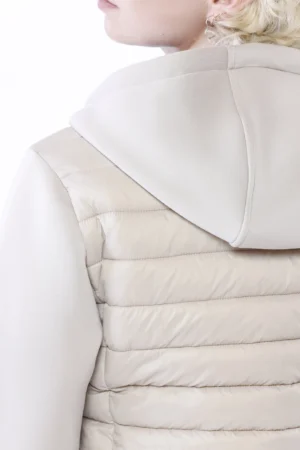GIACCA piumino autunnale corto con maniche e cappuccio in softshell