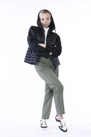 GIACCA piumino autunnale corto con maniche e cappuccio in softshell