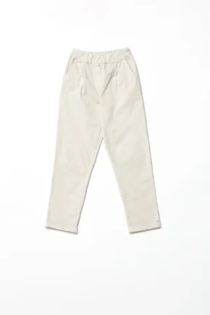 PANTALONE leggero dal taglio classico con risvolti alle caviglie e comode taschine chiusura a elastico