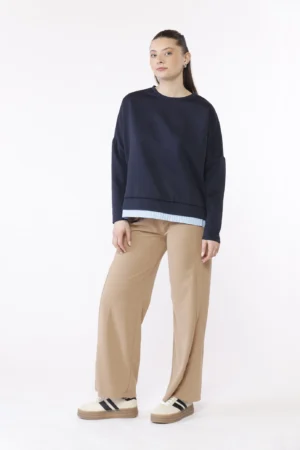 MAGLIA casual con inserto di camicia al fondo e scollo a giro ampio