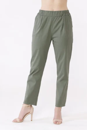 PANTALONE comodi in morbido cotone con chiusura a elastico e tasche laterali