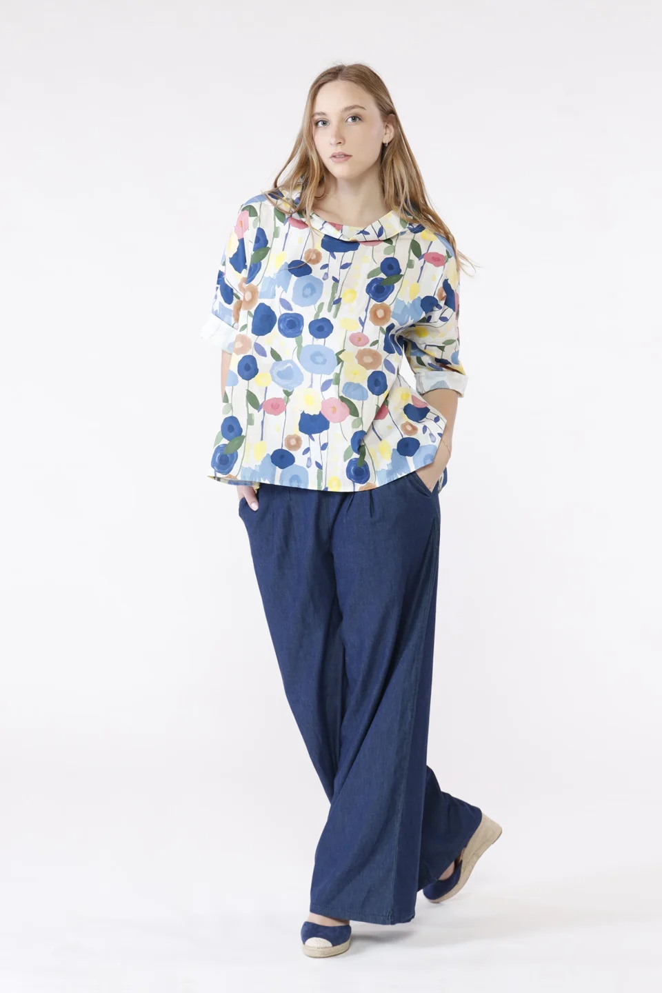 BLUSA fantasia di fiori con scollo a barca risvoltato e manica ampia ONEWORLD HYBRID