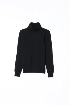 MAGLIA lunga a collo alto con orli a costine