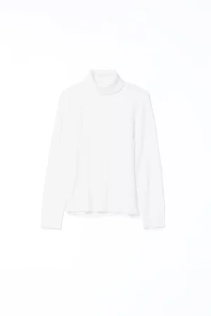 MAGLIA dolcevita con trecce ricamante e orli a costine