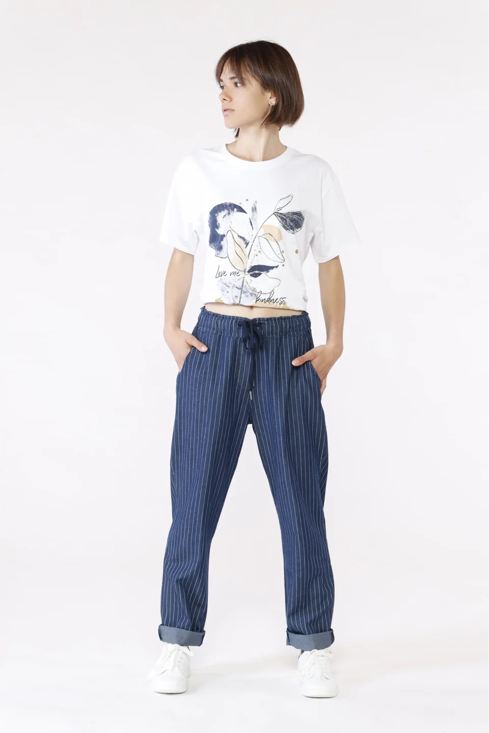 PANTALONE comodo a righe con risvolti alle caviglie e laccetto di chiusura in vita ONEWORLD HYBRID
