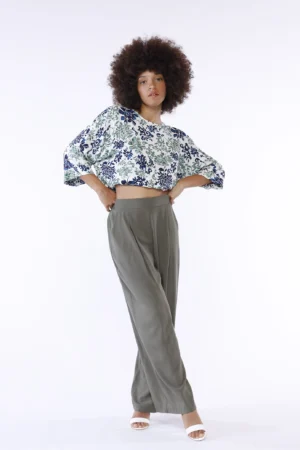 PANTALONE fresco e comodo a gamba larga con elastico di chiusura in vita