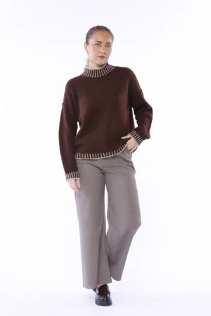 MAGLIA everyday ampia a collo alto con manica cucita all’esterno e orli bicolore a costine