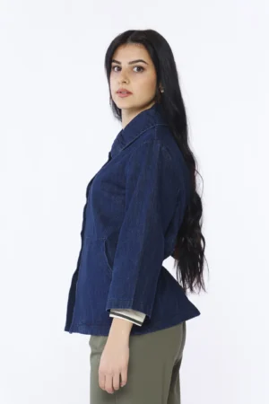 GIACCA denim svasata e maniche a tre quarti