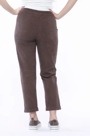 PANTALONE caldo modello velluto con risvolti alle caviglie