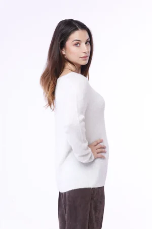 MAGLIA casual con scollo a giro largo e orli a costine