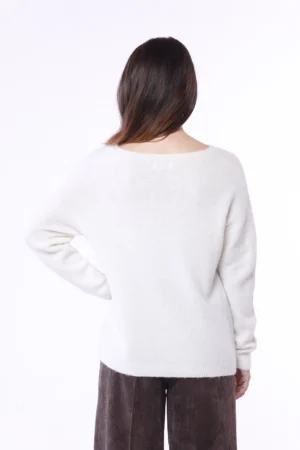 MAGLIA casual con scollo a giro largo e orli a costine