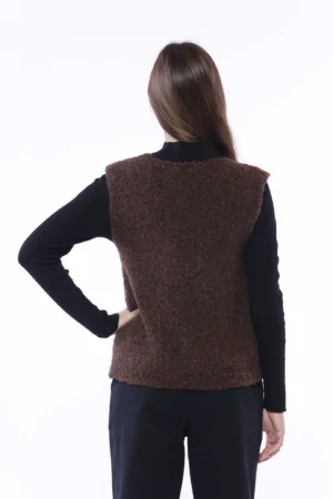 GILET tipo teddy con lana di alpaca e laccetto di chiusura sul davanti