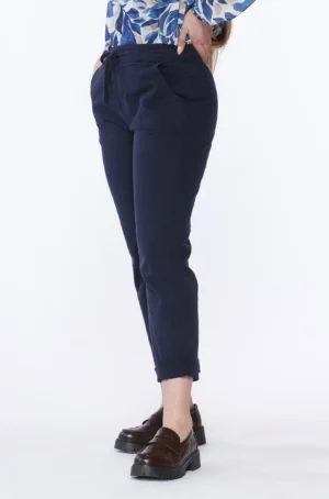 PANTALONE comodo in cotone con risvolti alle caviglie fodera interna a fiori e laccetto di chiusura