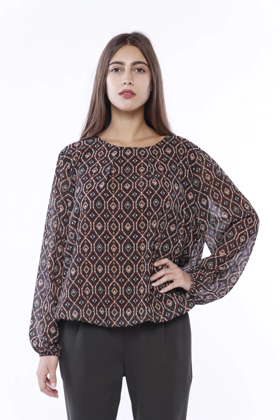 orli a sbuffo e graziose pence sul davanti ONEWORLD HYBRID