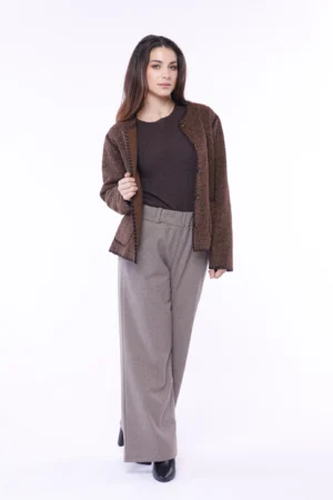 GIACCA a pelo corto primi freddi con chiusura a bottoni e comode taschine sul davanti