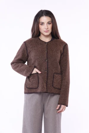 GIACCA a pelo corto primi freddi con chiusura a bottoni e comode taschine sul davanti