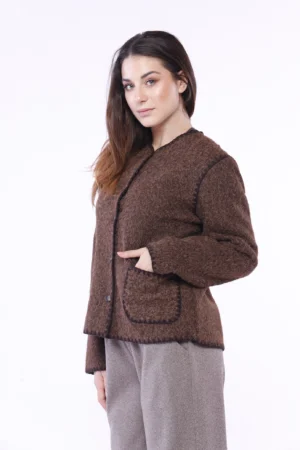 GIACCA a pelo corto primi freddi con chiusura a bottoni e comode taschine sul davanti