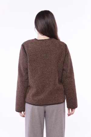 GIACCA a pelo corto primi freddi con chiusura a bottoni e comode taschine sul davanti