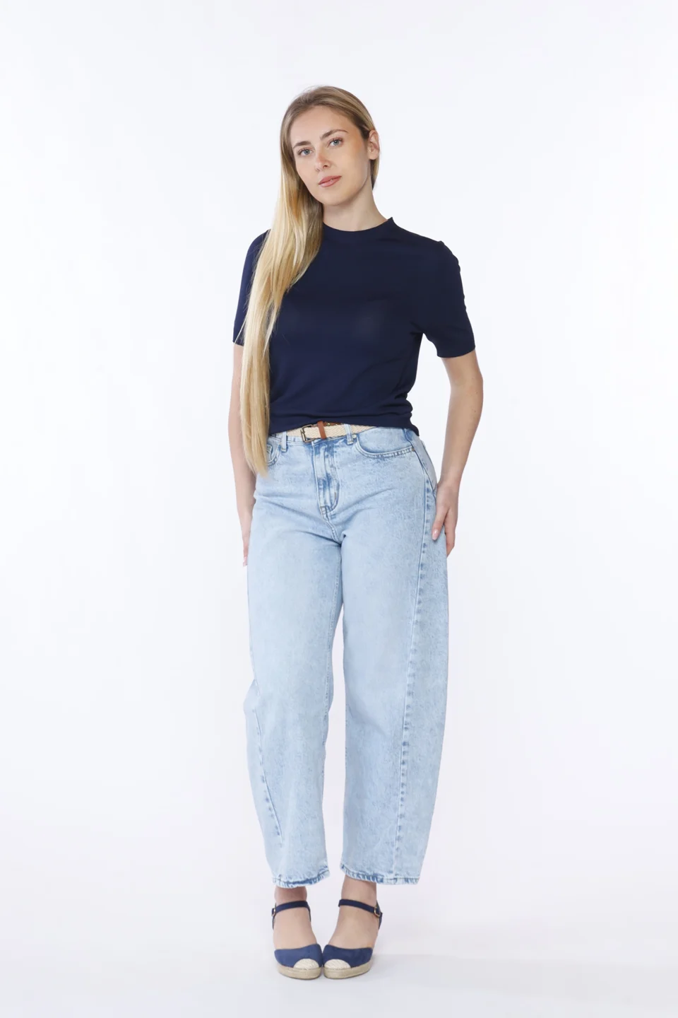 PANTALONE barrel in denim con tasche e bottone di chiusura ONEWORLD HYBRID