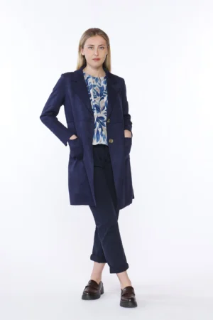 GIACCA lunga in ecodainetto con bottoni di chiusura, tasche e collo reverse