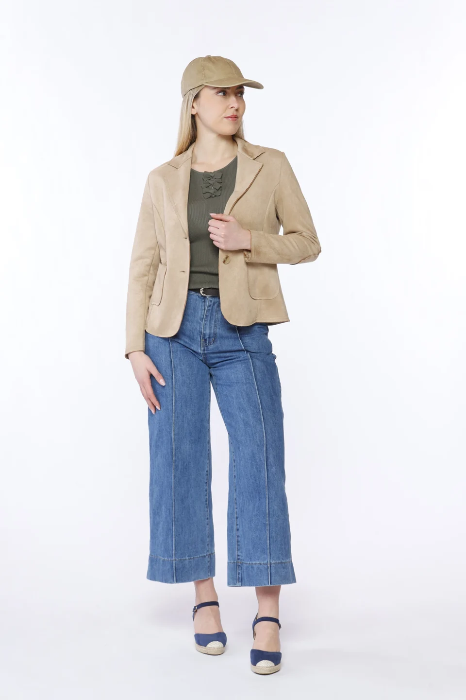 GIACCA balzer monopetto sagomato in ecodainetto con taschine sul davanti ONEWORLD HYBRID