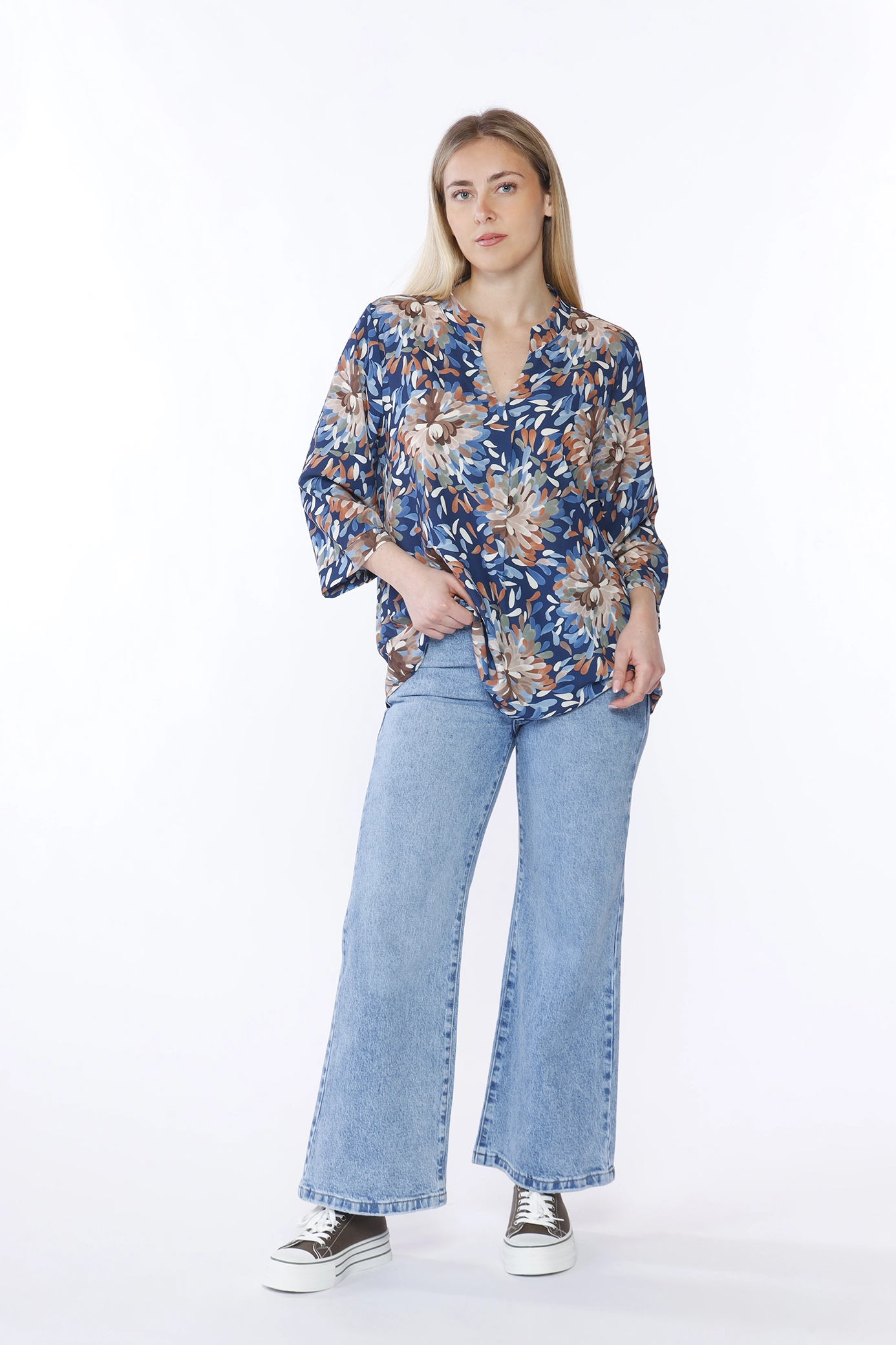 BLUSA fantasia di fiori con maniche a kimono e colletto alla coreana aperto a V