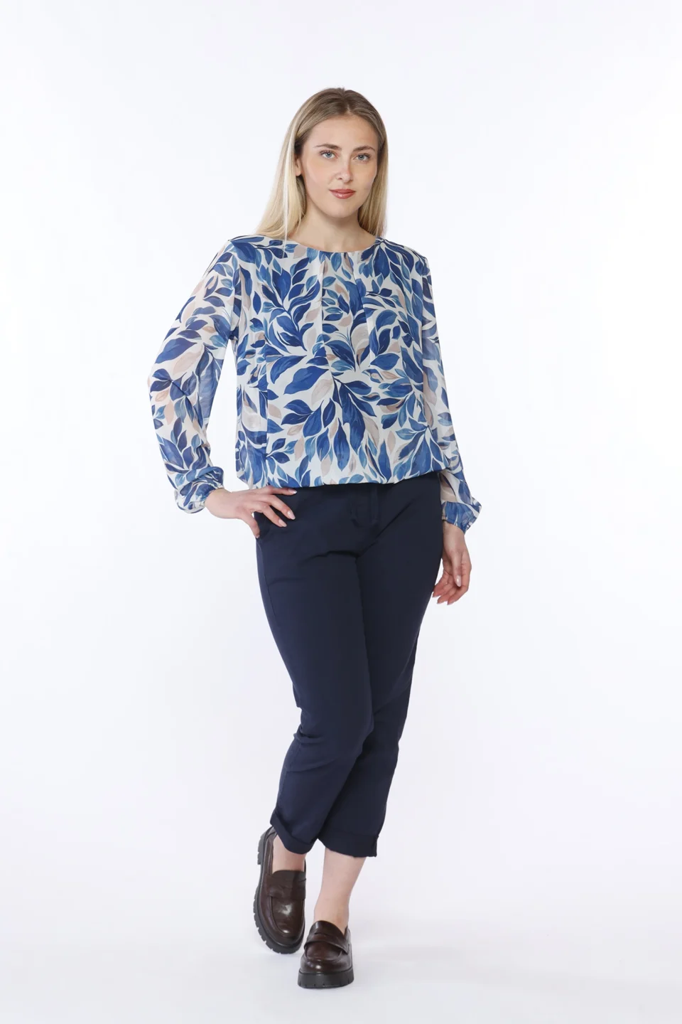 BLUSA a fantasia di foliage con scollo a giro e orli  a sbuffo ONEWORLD HYBRID