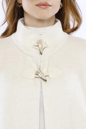 PONCHO ampio con chiusura ad alamari e manica a kimono