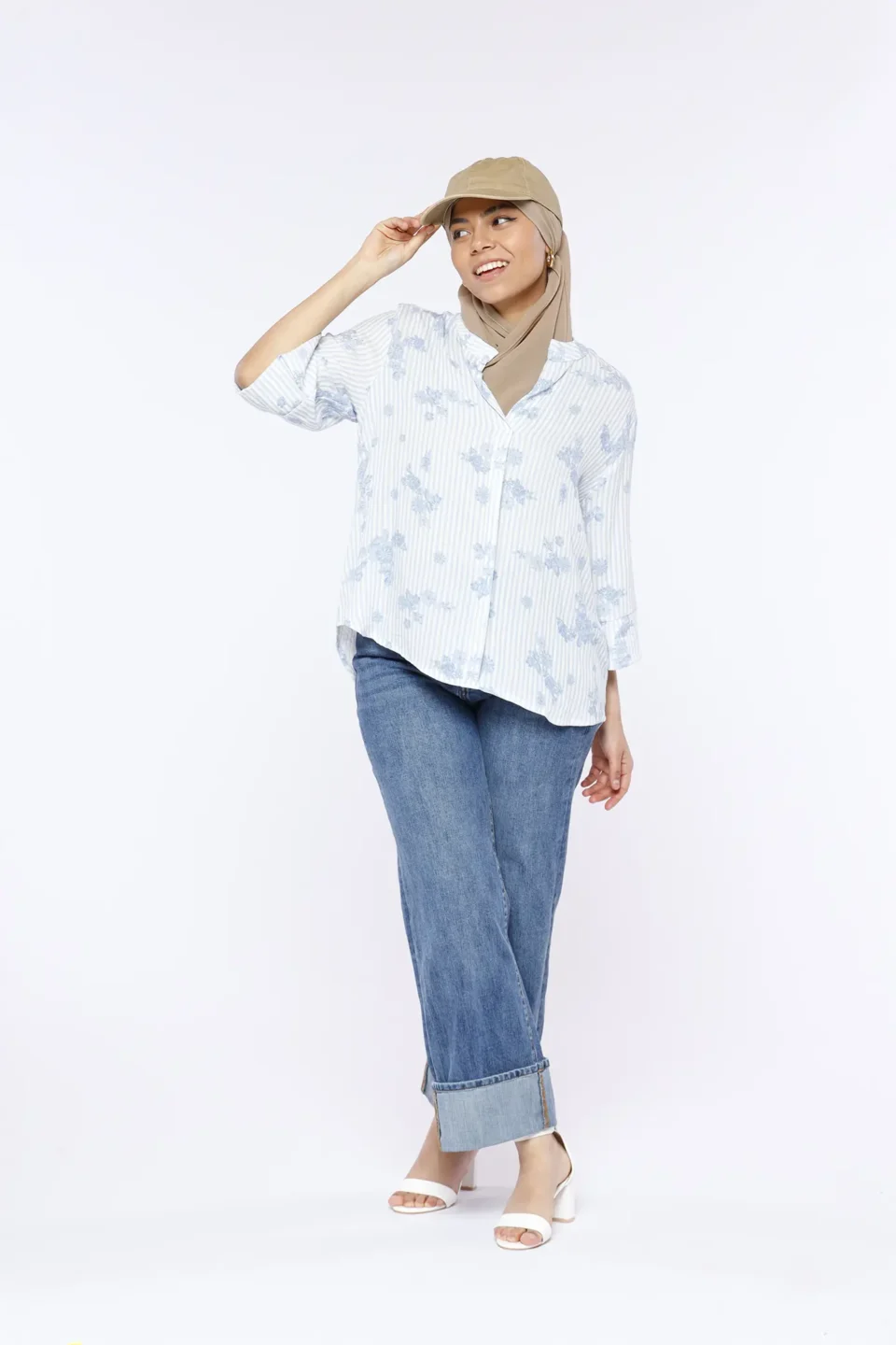 BLUSA scollo a V  stampa a fiori e righe ONEWORLD HYBRID