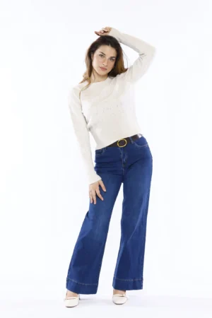 MAGLIA pullover versatile con ricami in rilievo
