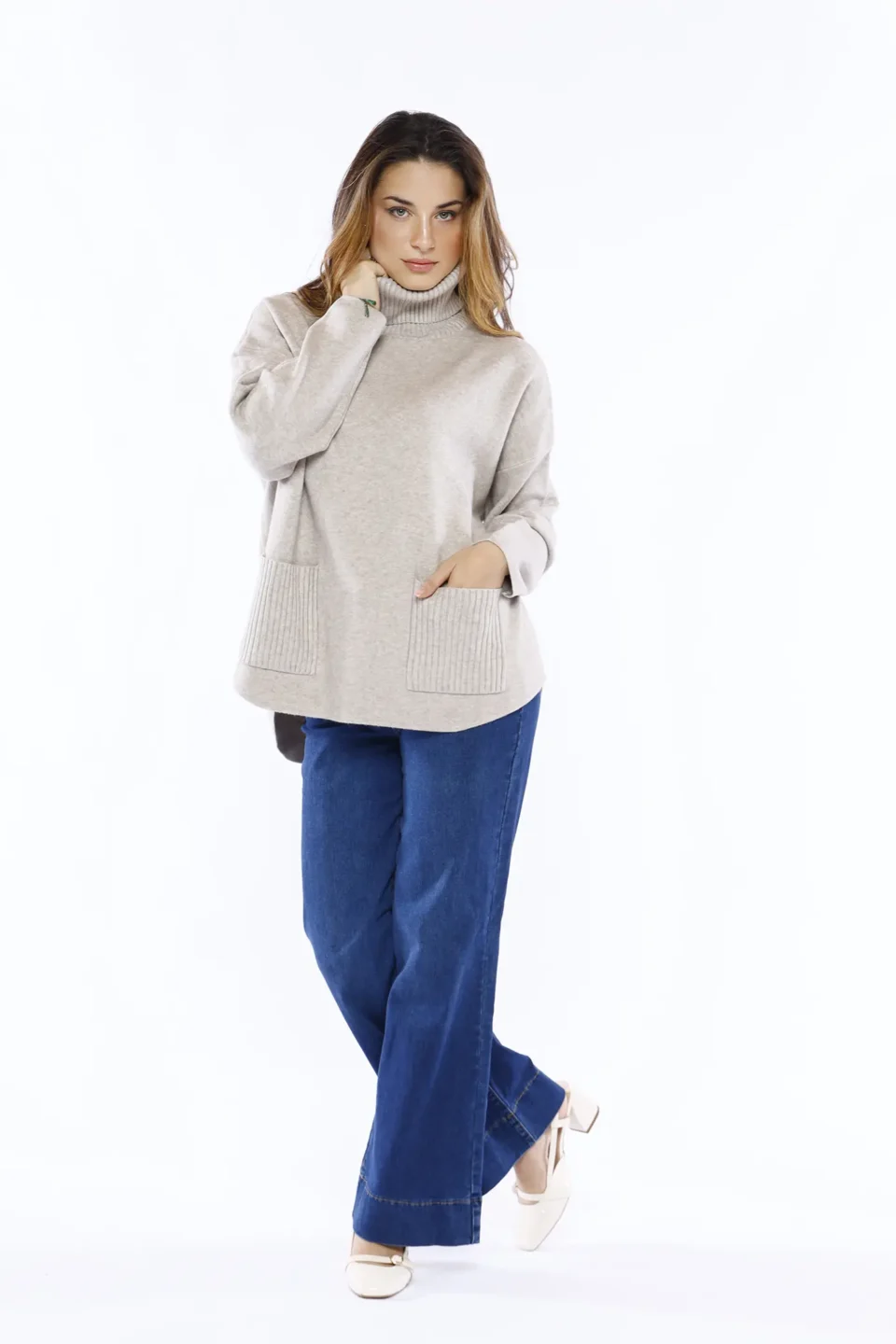 MAGLIA lunga a collo alto con tasche sul davanti e orli a coste ONEWORLD HYBRID