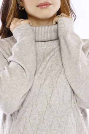 MAGLIA casual a collo alto e orli a costine con graziosi intrecci ricamati