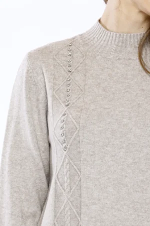 MAGLIA everyday con orli a costine e grazioso ricamo verticale con strass