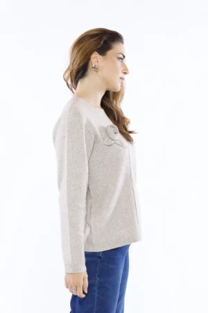 MAGLIA everyday a girocollo con orli a costine con graziosa rosa in rilievo al petto