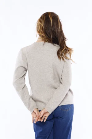 MAGLIA everyday a girocollo con orli a costine con graziosa rosa in rilievo al petto