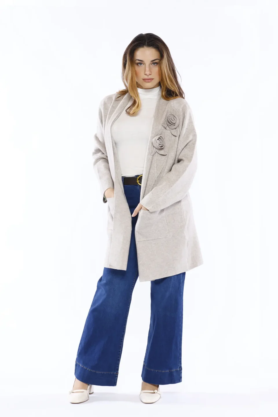 CARDIGAN lungo ed elegante aperto sul davanti con rose applicate a lato e comode tasche ONEWORLD HYBRID
