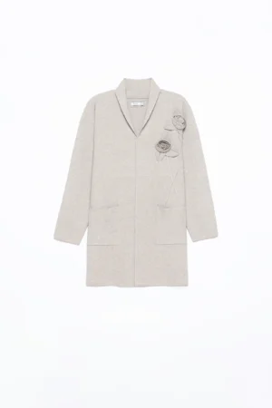 CARDIGAN lungo ed elegante aperto sul davanti con rose applicate a lato e comode tasche