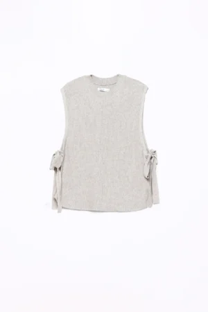 GILET in maglia con trama a costine eleganti nastri laterali e girocollo alto