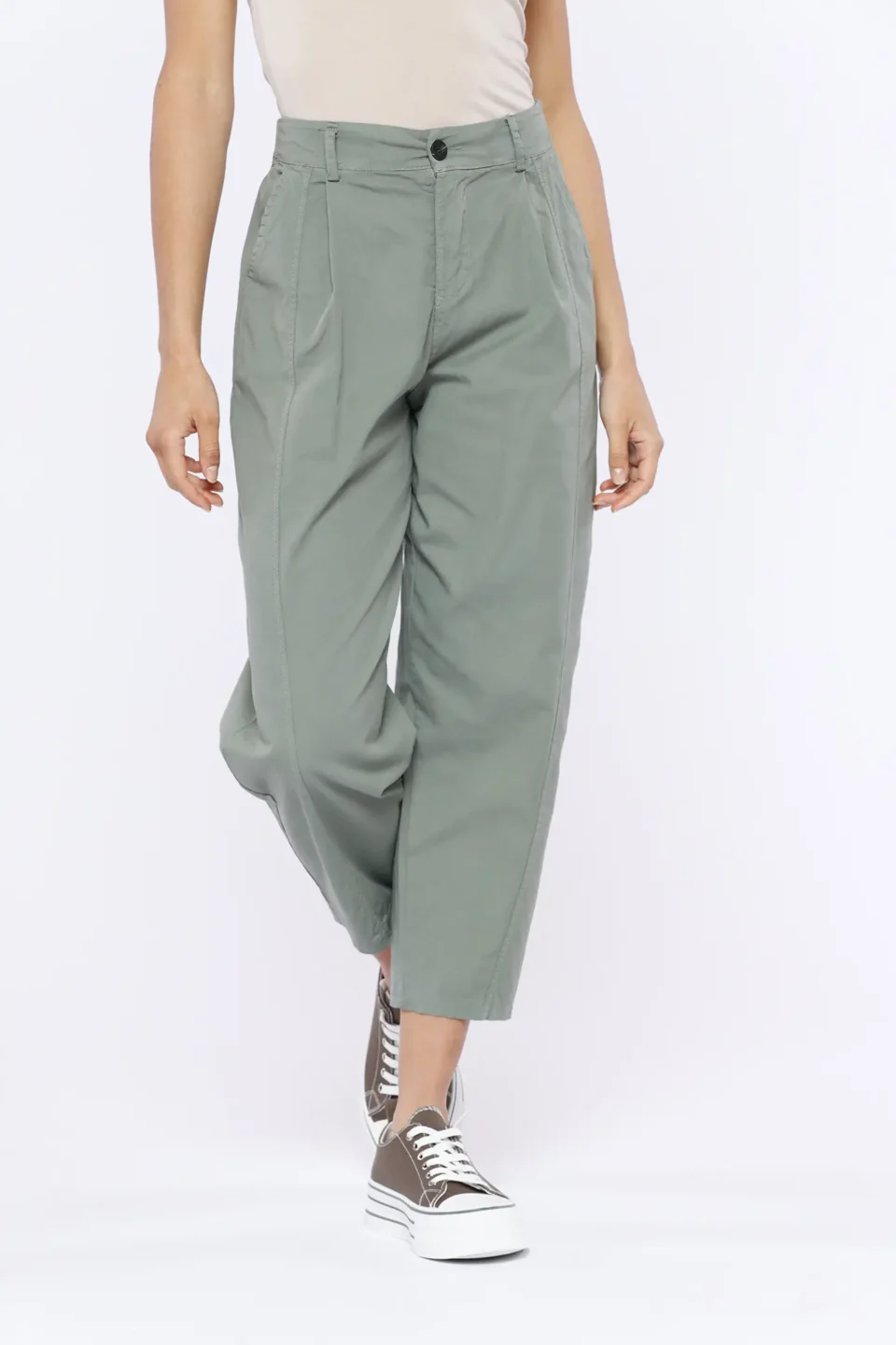 PANTALONE barrel in fresco cotone con graziose pince verticali