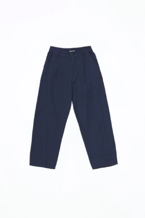 PANTALONE barrel in fresco cotone con graziose pince verticali