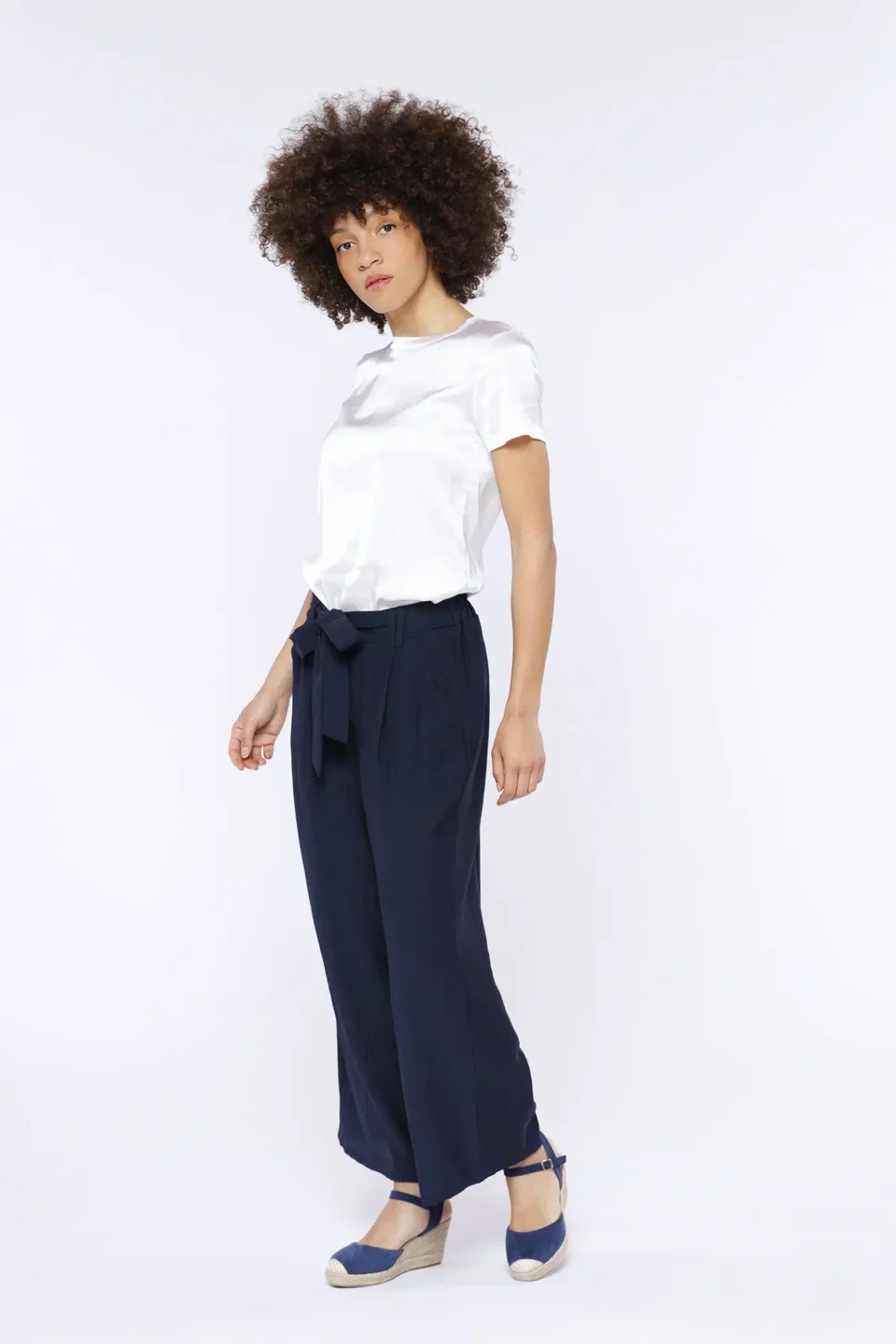 PANTALONE fresco e versatile a zampa larga striato con chiusura a elastico ed elegante cinta in vita ONEWORLD HYBRID