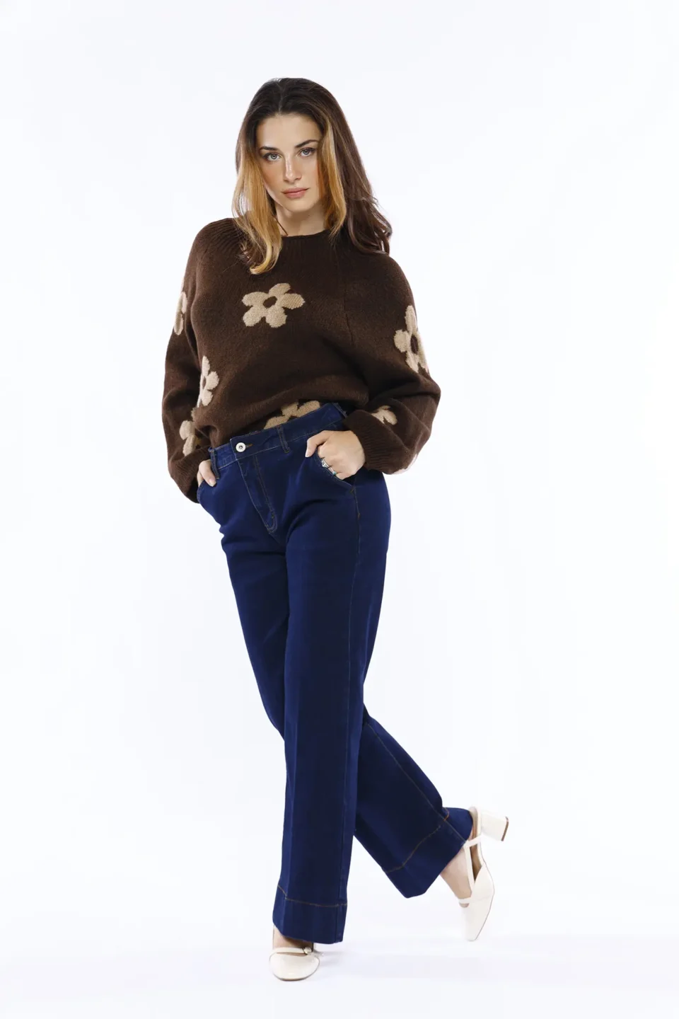 PANTALONE in denim a zampa larga con chiusura a bottone orli alti alle caviglie e tasche laterali ONEWORLD HYBRID